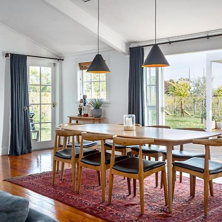 The Wine Shed Villa Martinborough Buitenkant foto