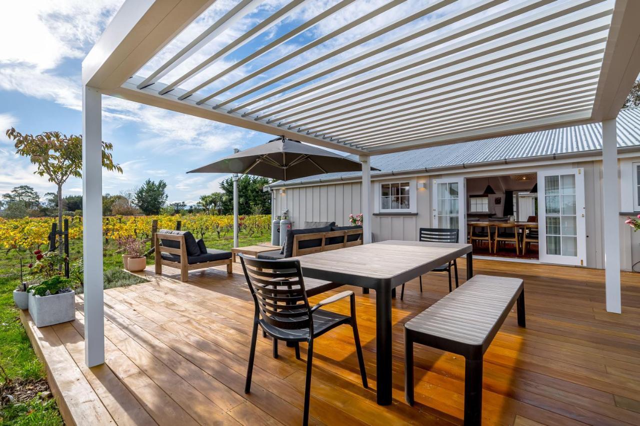 The Wine Shed Villa Martinborough Buitenkant foto