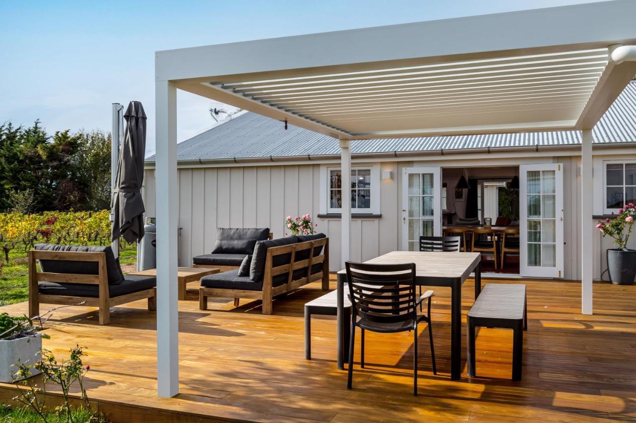 The Wine Shed Villa Martinborough Buitenkant foto